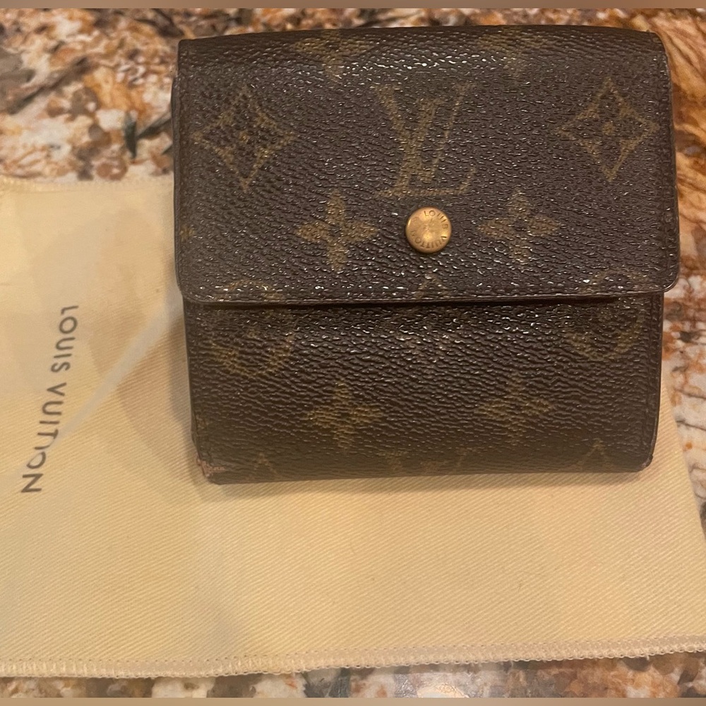 Vintage Louie Vuitton Elise wallet